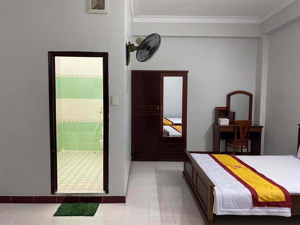 Khách Sạn Thanh Hồng Thành Pho Ho Chí Minh Esterno foto