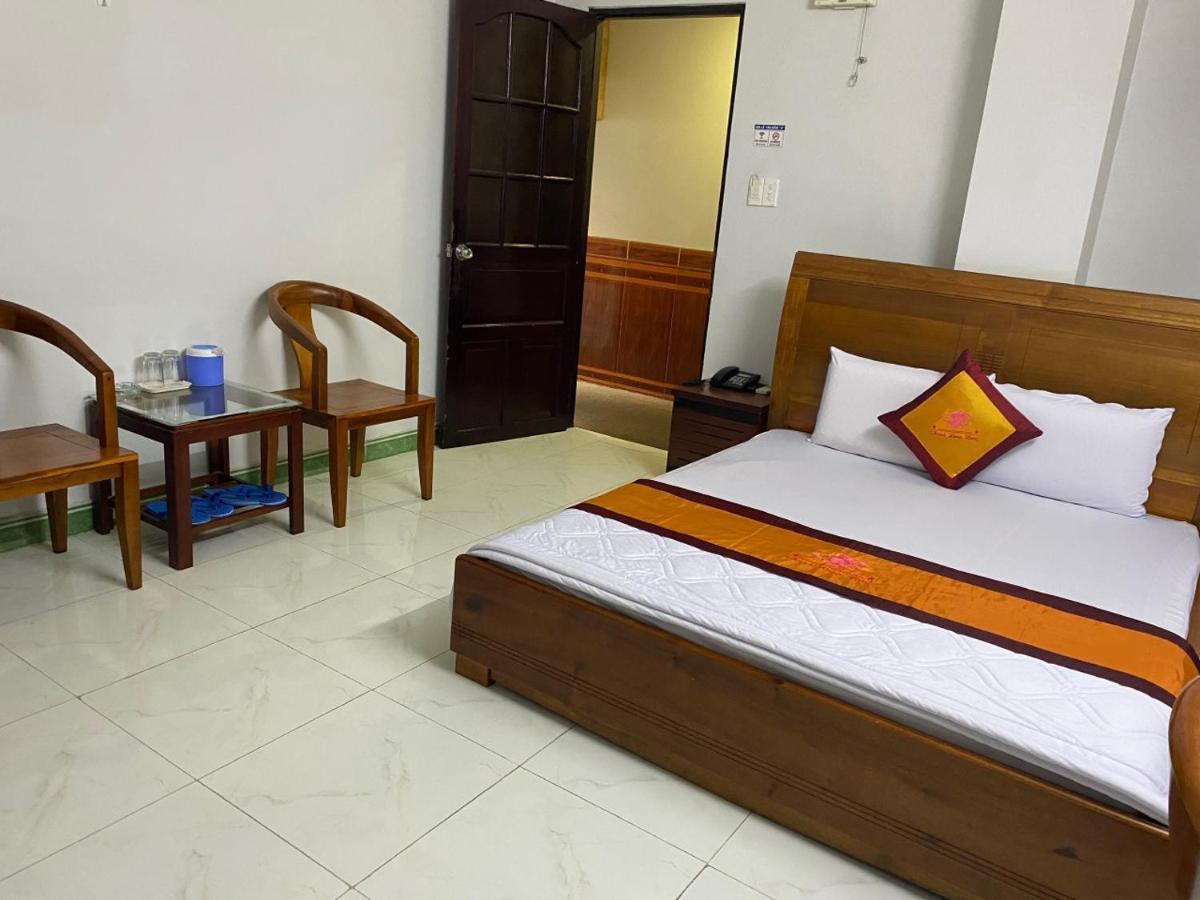 Khách Sạn Thanh Hồng Thành Pho Ho Chí Minh Esterno foto