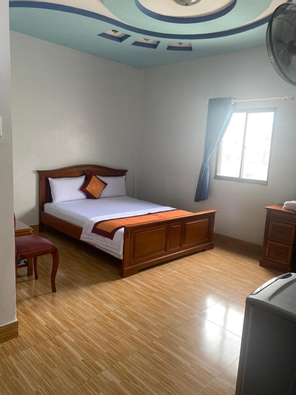 Khách Sạn Thanh Hồng Thành Pho Ho Chí Minh Esterno foto